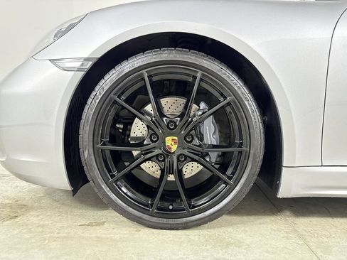 Certified 2023 Porsche 718 Boxster w/ Sport Chrono Package RWD image 13