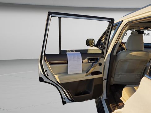 Used 2019 Lexus GX 460 Luxury image 19