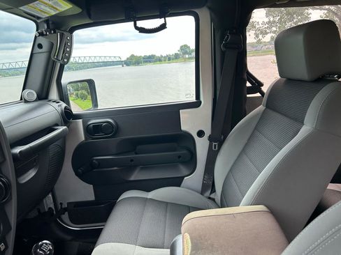 Used 2007 Jeep Wrangler X AWD/4WD image 10