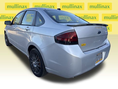 Used 2011 Ford Focus SES w/ 401A Rapid Spec Order Code image 9