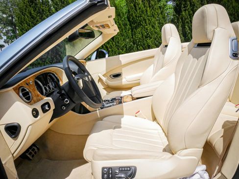 Used 2015 Bentley Continental GT V8 S image 30