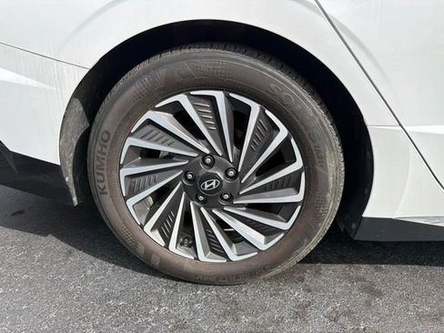 Used 2024 Hyundai Sonata Limited FWD image 15
