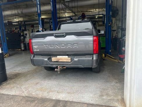 Used 2024 Toyota Tundra SR5 w/ SR5 Convenience Package AWD/4WD image 2