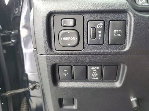 Used 2021 Toyota 4Runner Limited image 32