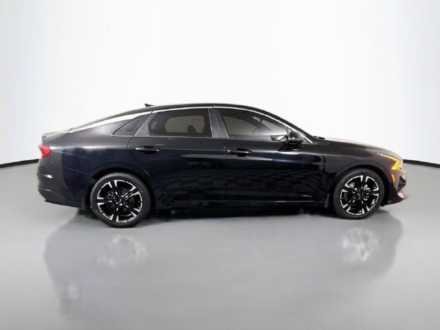Used 2022 Kia K5 GT-Line FWD image 11