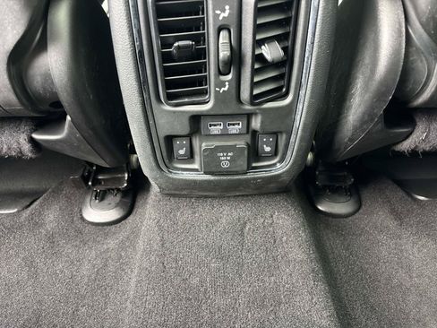 Used 2019 Jeep Grand Cherokee Summit AWD/4WD image 16