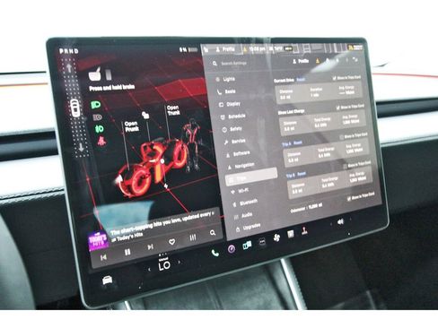 Used 2026 Tesla Model Y AWD image 27