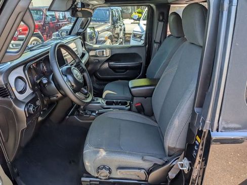 Used 2024 Jeep Wrangler Sport AWD/4WD image 9