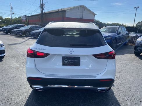 Certified 2025 Mercedes-Benz GLA 250 image 9