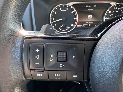 Used 2021 Nissan Rogue S image 18