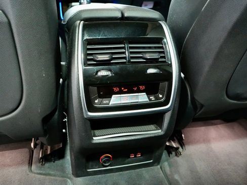 Used 2020 BMW X7 xDrive40i w/ Premium Package image 30