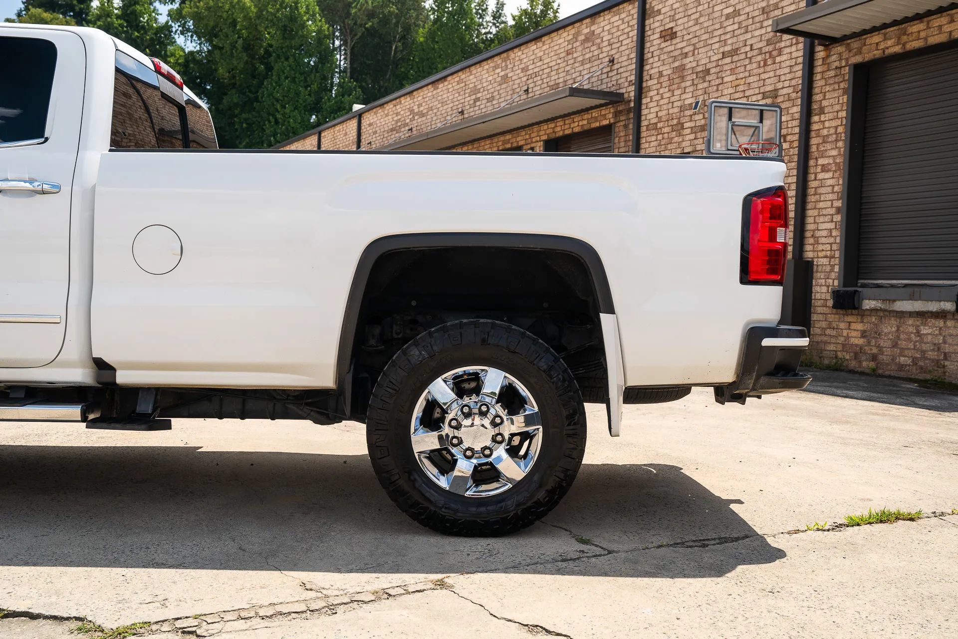Used 2016 GMC Sierra 3500 Denali w/ Duramax Plus Package AWD/4WD image 5
