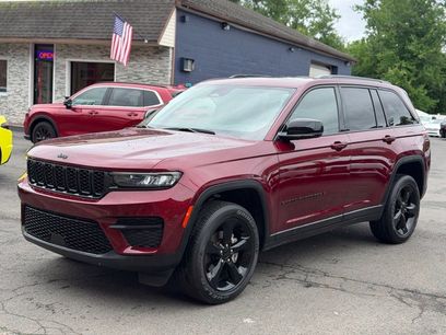 Used 2023 Jeep Grand Cherokee Altitude