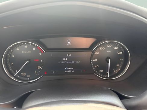 Used 2019 Cadillac XT4 Premium Luxury w/ Cold Weather Package FWD image 21
