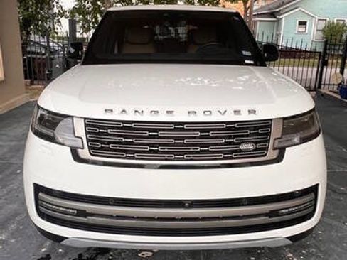 Used 2023 Land Rover Range Rover Autobiography AWD/4WD image 2