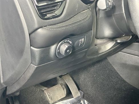 Used 2022 Dodge Durango SXT image 10