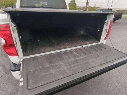 Used 2018 Toyota Tundra Limited w/ Limited Premium Package AWD/4WD image 25