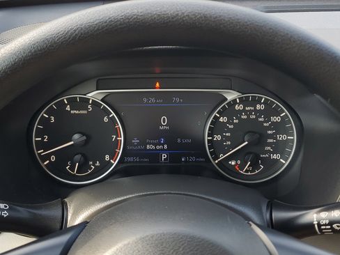 Used 2025 Nissan Altima 2.5 SV FWD image 21