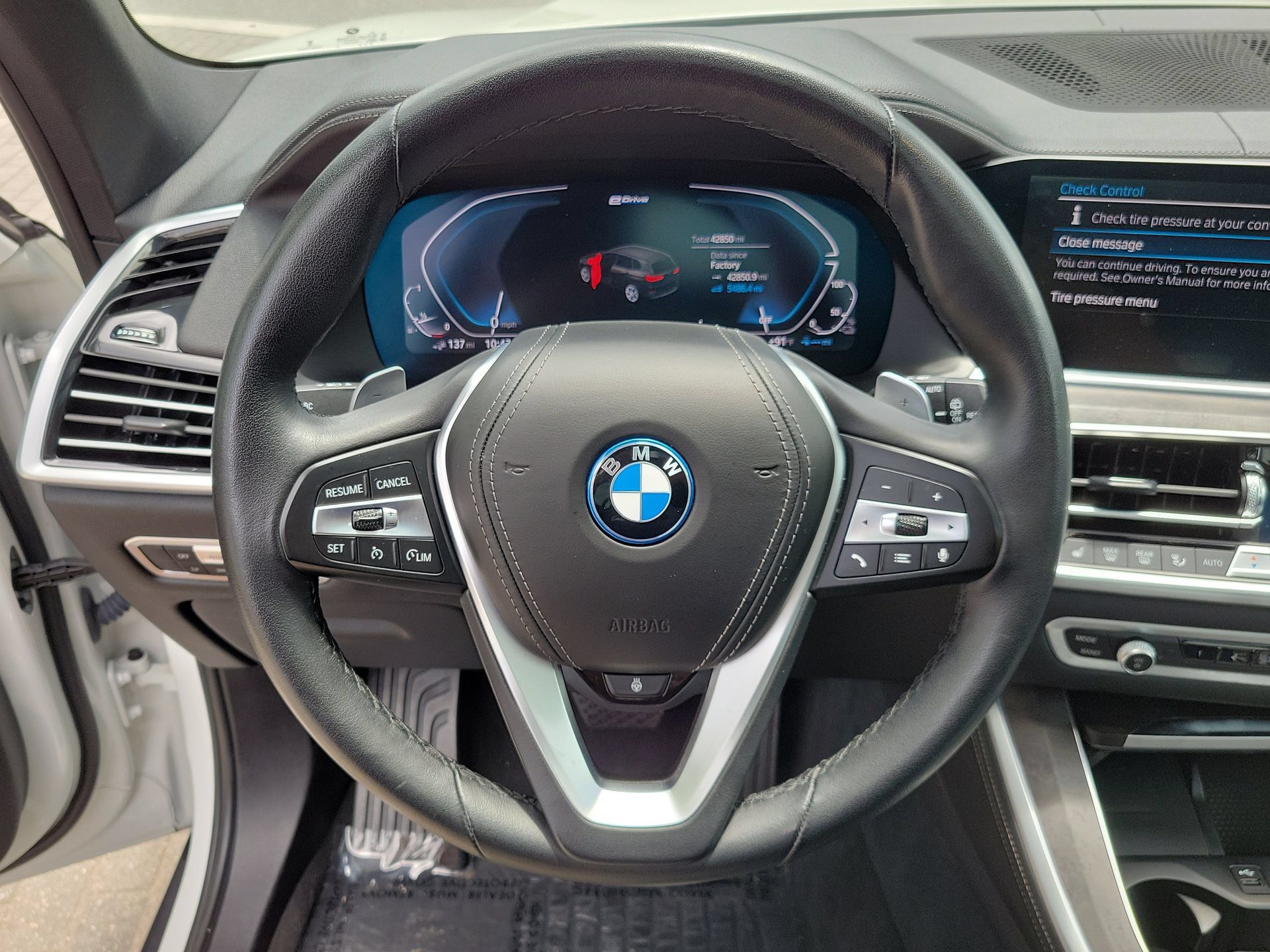 Used 2023 BMW X5 xDrive45e w/ Climate Comfort Package AWD/4WD image 32