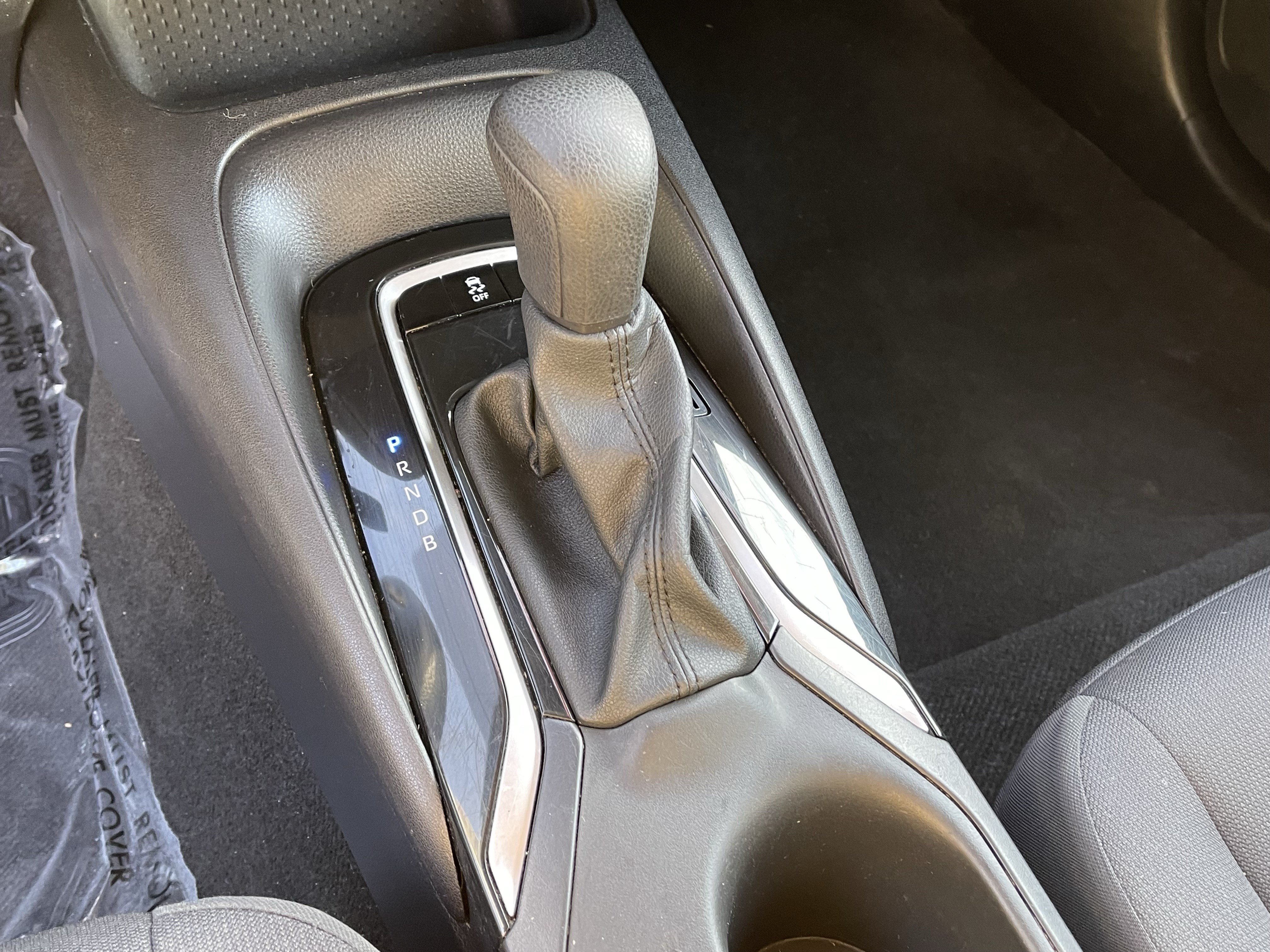 Certified 2025 Toyota Corolla LE FWD image 22
