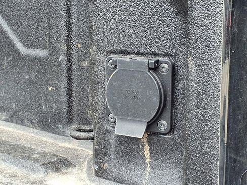 Used 2024 GMC Sierra 2500 Denali w/ Denali Reserve Package image 22