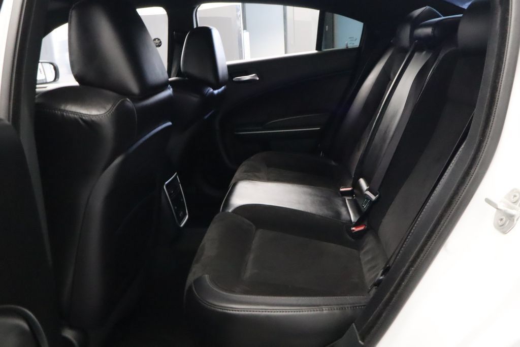 Used 2022 Dodge Charger R/T w/ Plus Group RWD image 34