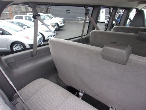 Used 2016 Chevrolet Express 3500 LT w/ LT Preferred Equipment Group image 18