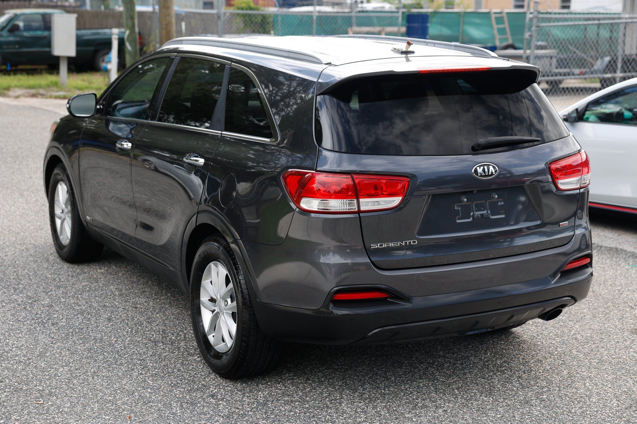 Used 2017 Kia Sorento AWD w/ LX Convenience Package image 8