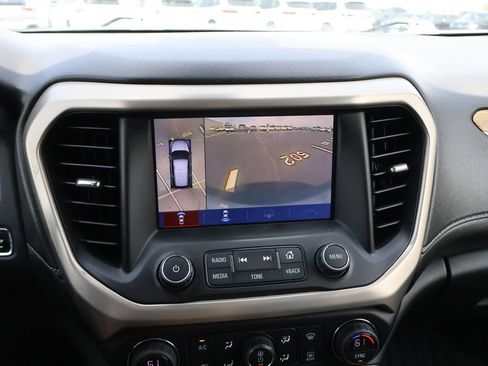 Used 2017 GMC Acadia Denali w/ Technology Package AWD/4WD image 29
