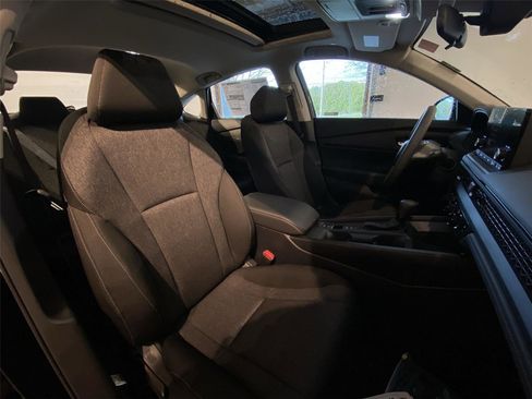 New 2025 Honda Accord SE image 24