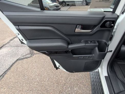 Used 2026 Toyota 4Runner Limited AWD/4WD image 14