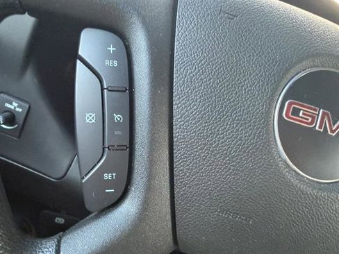 Used 2023 GMC Savana 2500 image 23