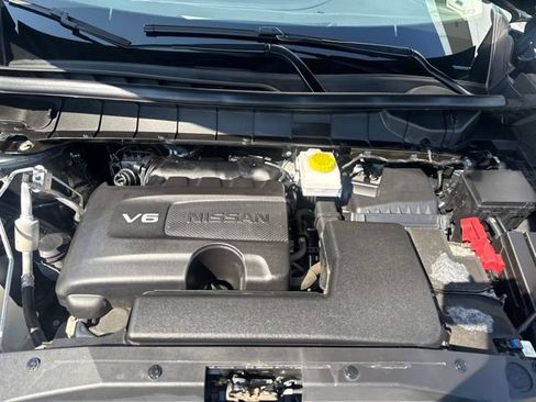 Used 2023 Nissan Pathfinder SL w/ SL Premium Package AWD/4WD image 11