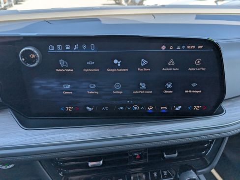 New 2026 Chevrolet Suburban LT w/ Comfort Package AWD/4WD image 26