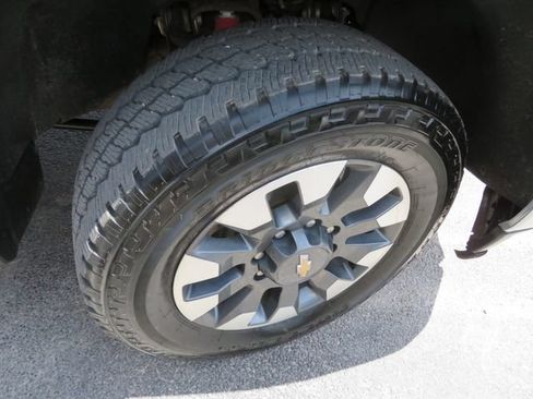 Used 2021 Chevrolet Silverado 2500 LT w/ Texas Edition AWD/4WD image 13