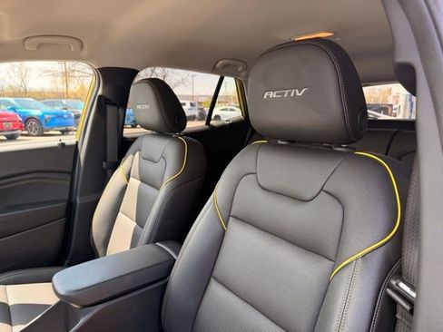 Used 2024 Chevrolet Trax ACTIV w/ Driver Confidence Package image 10