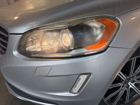 Used 2015 Volvo XC60 T6 Platinum image 9