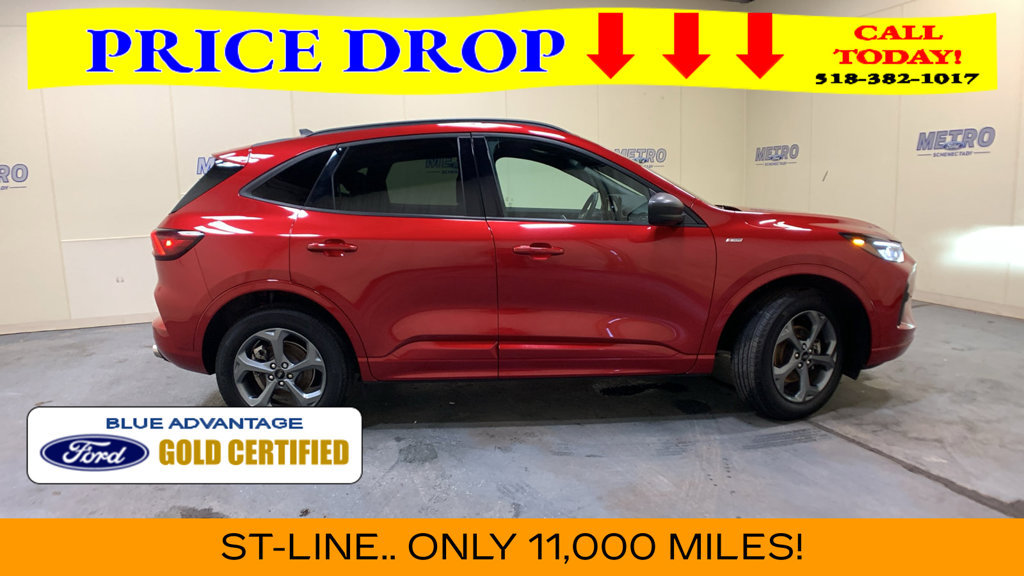 Certified 2024 Ford Escape ST-Line w/ Tech Pack #1 AWD/4WD image 2