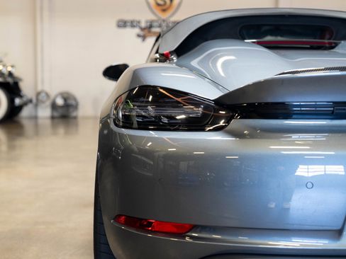 Used 2025 Porsche 718 Boxster Spyder RS image 32