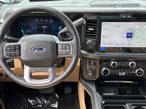 New 2026 Ford F250 Lariat w/ Lariat Ultimate Package image 13