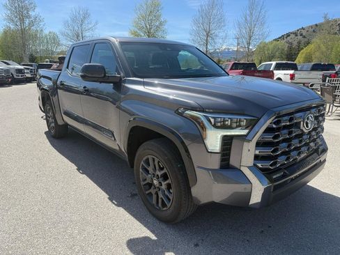 Used 2025 Toyota Tundra Platinum AWD/4WD image 7