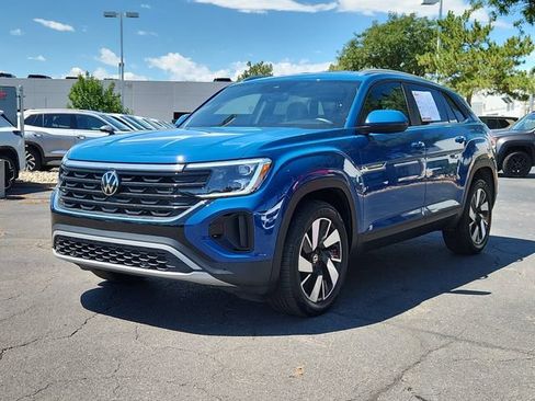 Certified 2026 Volkswagen Atlas Cross Sport SE AWD/4WD image 4