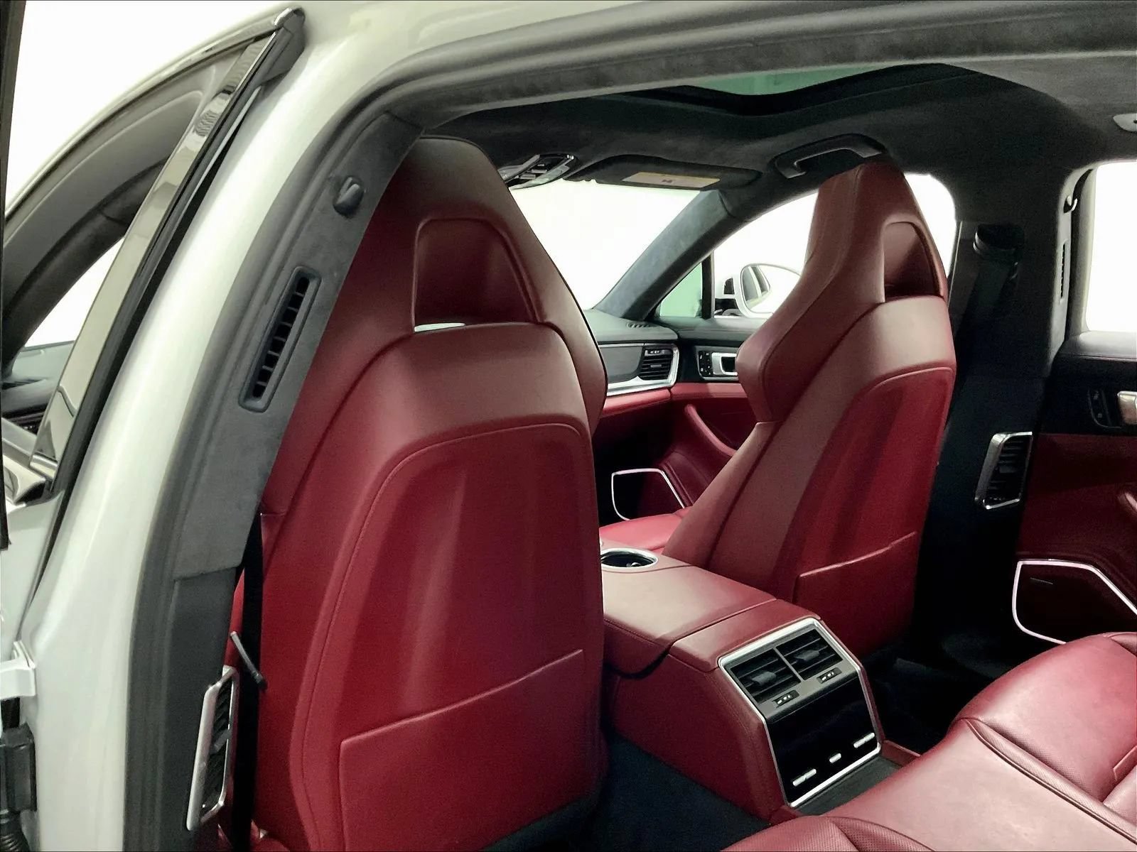 Used 2020 Porsche Panamera GTS AWD/4WD image 46