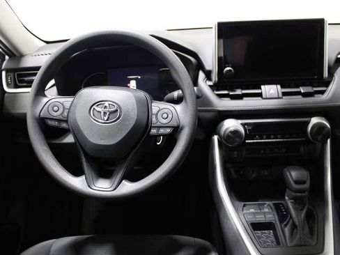 Used 2023 Toyota RAV4 LE FWD image 12
