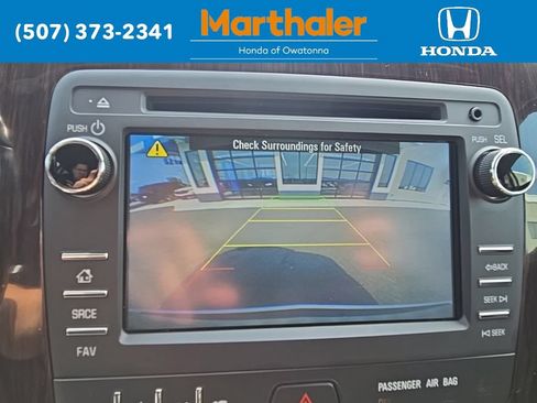 Used 2017 Chevrolet Traverse LT FWD image 27