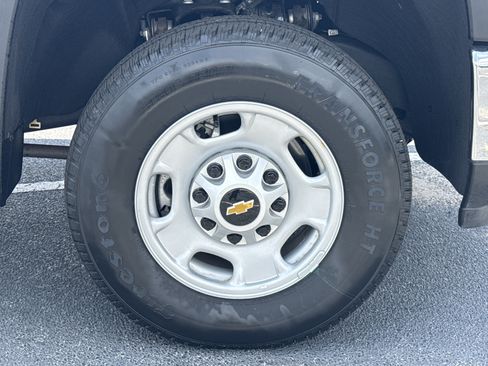 Used 2024 Chevrolet Silverado 2500 W/T AWD/4WD image 13