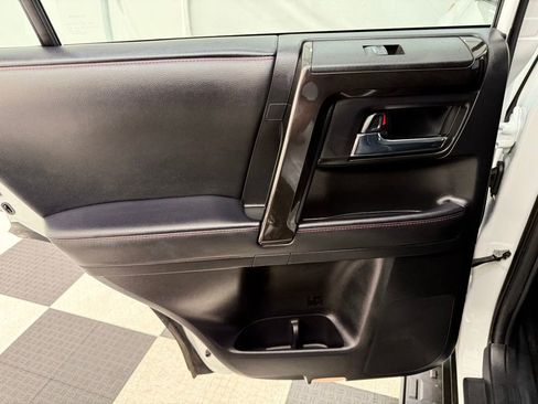 Used 2024 Toyota 4Runner TRD Off-Road Premium image 15