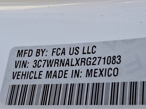 New 2024 RAM 5500 Tradesman AWD/4WD image 23