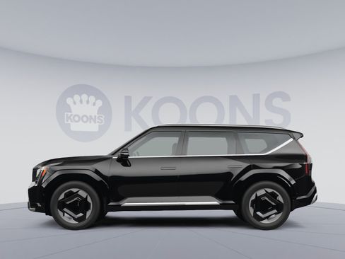 Used 2024 Kia EV9 GT-Line AWD/4WD image 2