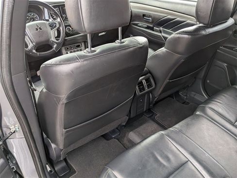 Used 2019 Mitsubishi Outlander SEL image 26